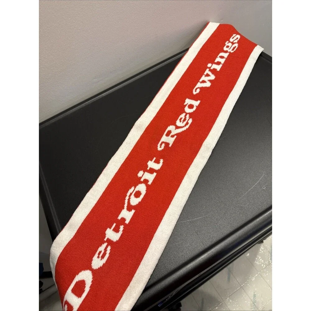 Detroit Red Wings Wing Wheeled Nation Scarf Reversible